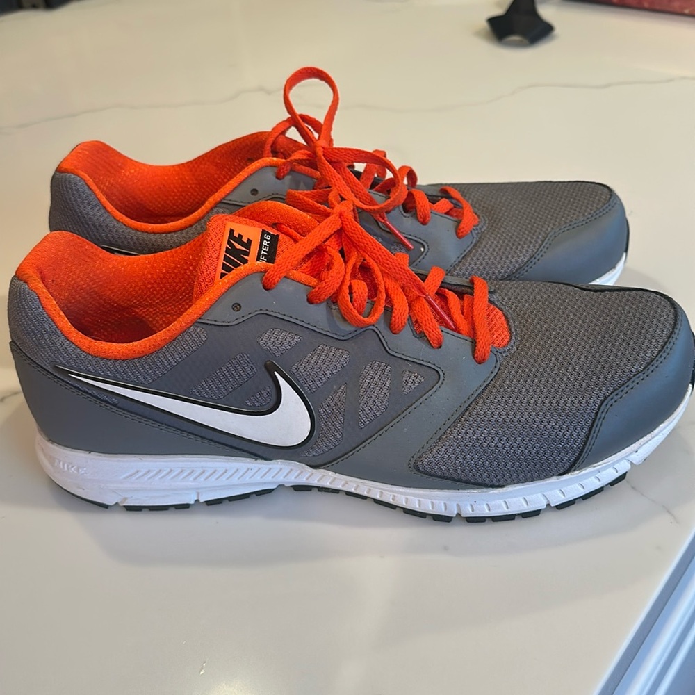 Nike Men's Gray and Orange Running Shoes